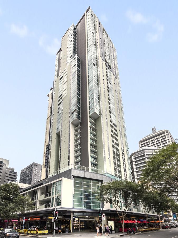 Apartments @ 108 Albert Brisbane Exteriör bild